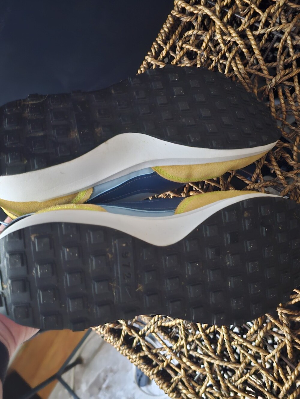 Nike Light Blue, Mustard & Navy Retro Runner Sneakers Mens 11 - Picture 5 of 5